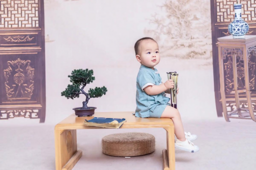 微山四个月宝宝可以坐着吗